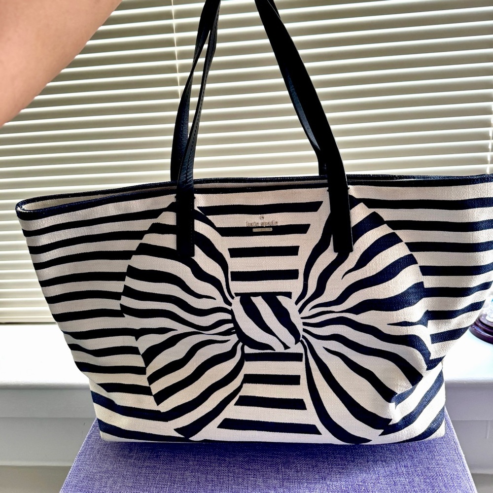 Kate Spade Weekender Tote Bag